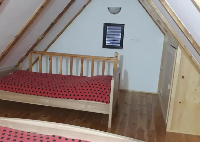 Katun Mokra Daire Podgoriçe