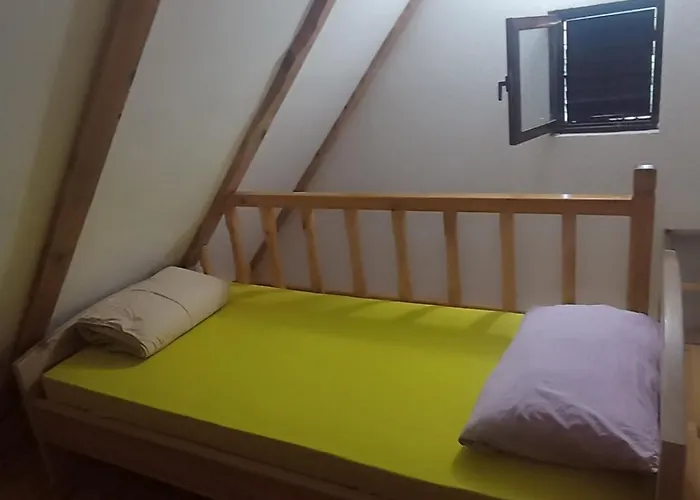 Katun Mokra * Podgorica